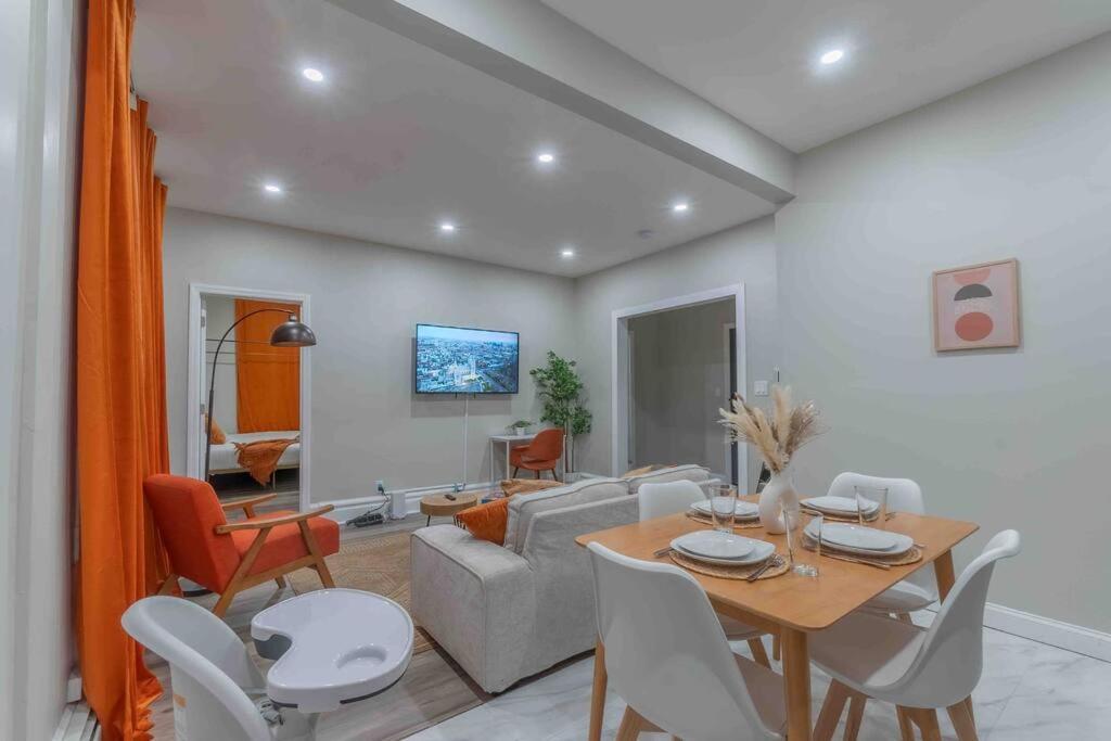 Pumpkin Premise By Airport, 5 Beds, Sleeps 8, Book 7 Days, Get 20 Percent Off Lägenhet Newark Exteriör bild