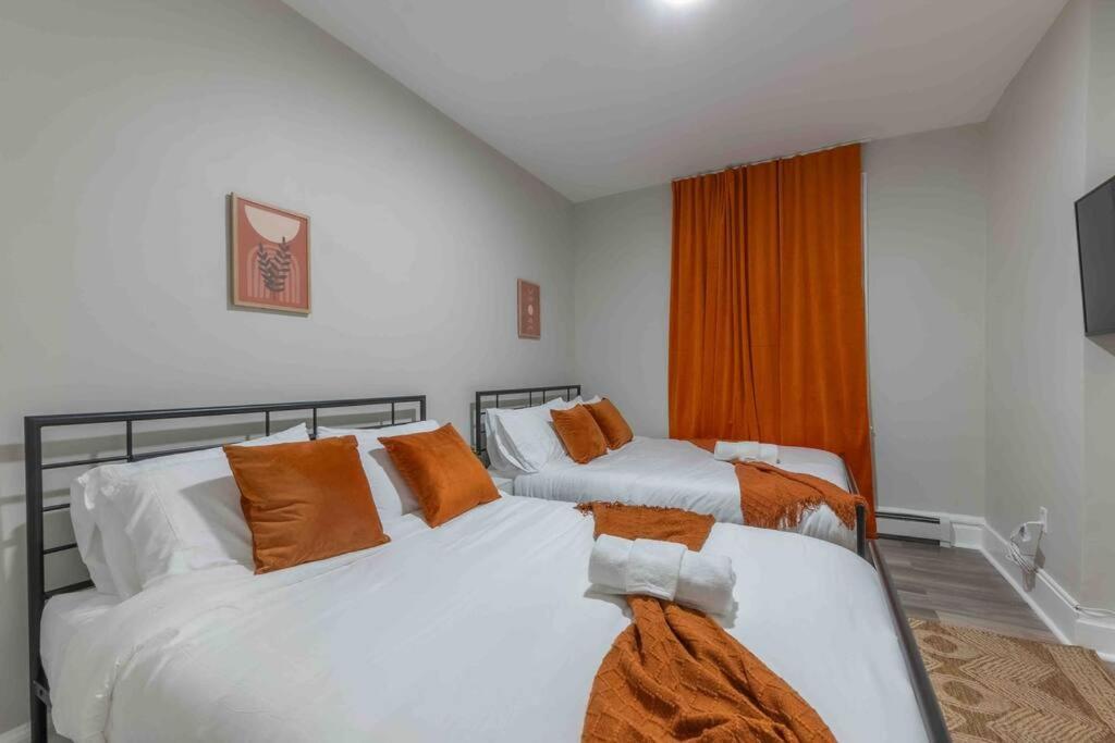 Pumpkin Premise By Airport, 5 Beds, Sleeps 8, Book 7 Days, Get 20 Percent Off Lägenhet Newark Exteriör bild